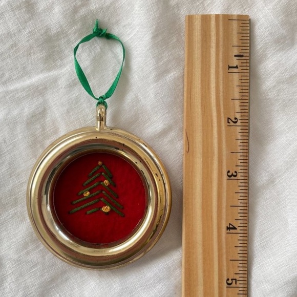 Round Framed Cross Stitch Christmas Ornament - Picture 11 of 12